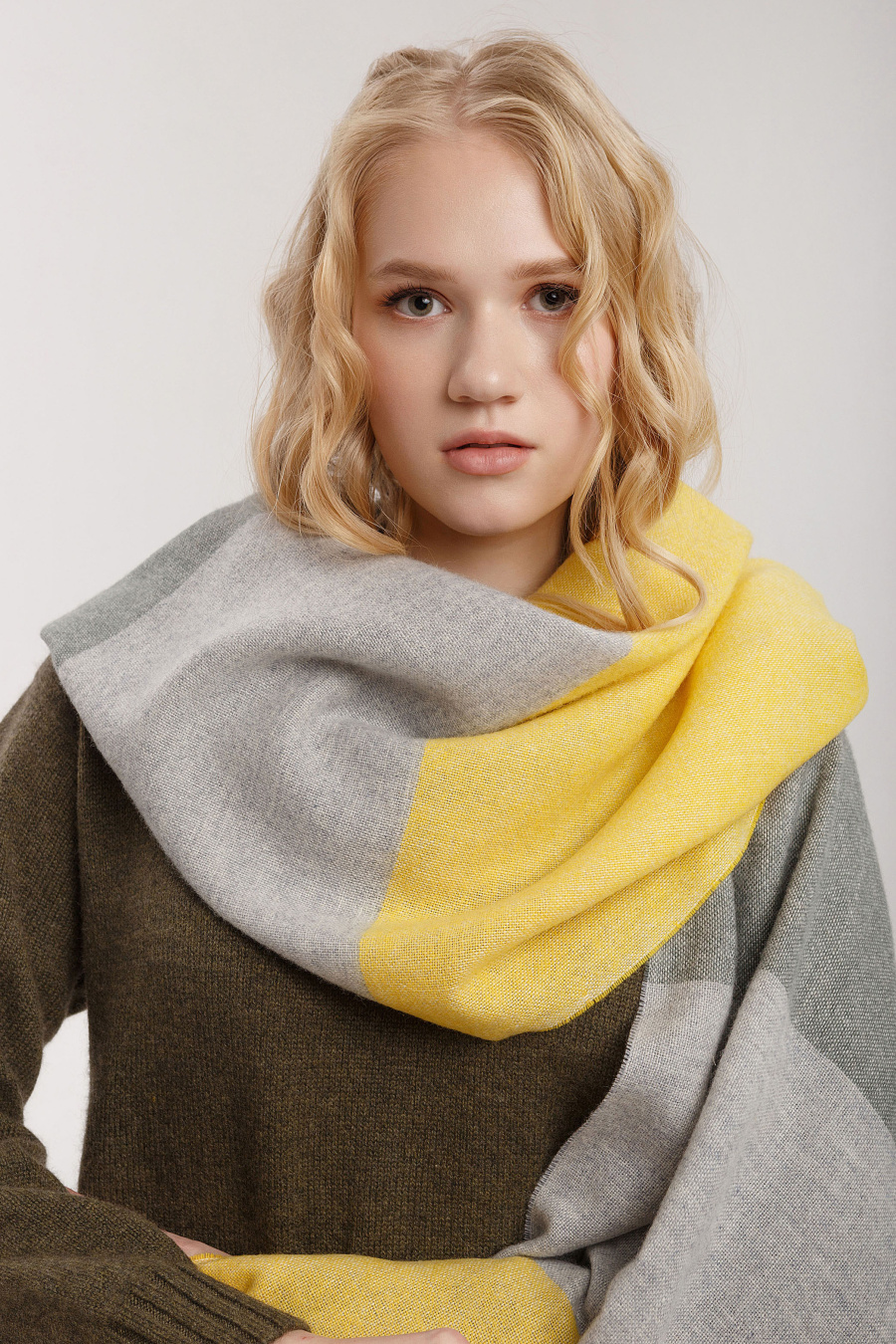 egm792lderddynf8pez4u38v2xm3gx5v.jpeg Палантин из натуральной шерсти Blue Sky Cashmere — размер 200*70